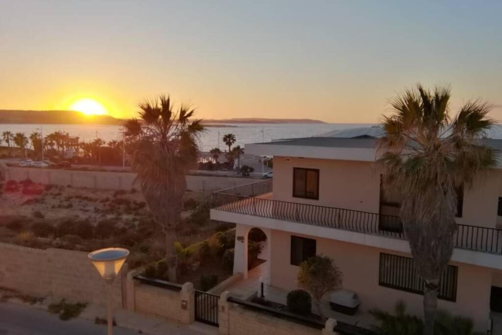 Sunshine Holiday Apartment 5 With Spectacular Seaviews Bahía de San Pablo Exterior foto